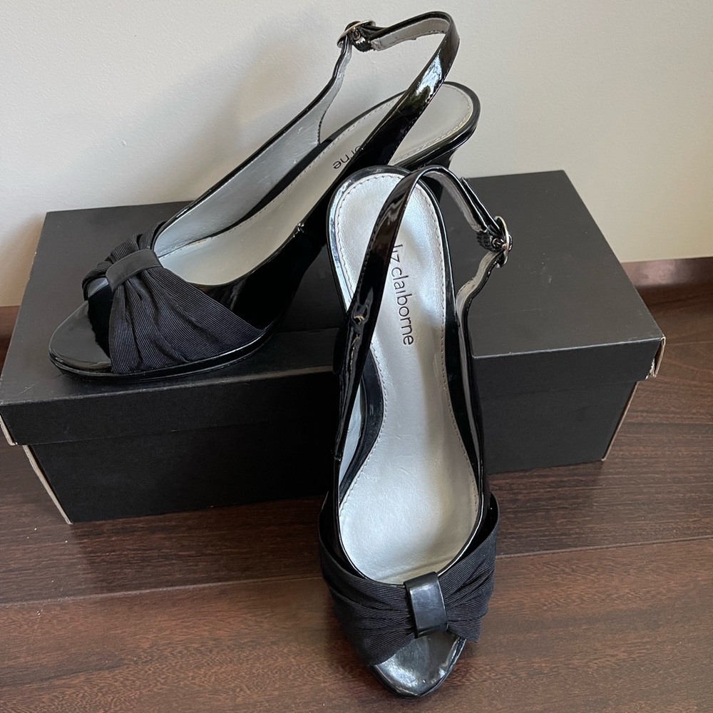 Liz Claiborne Fleur Slingback heel